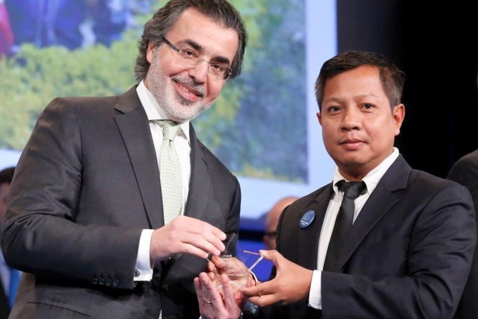 Untitled (1920 x 1280 px) (81)