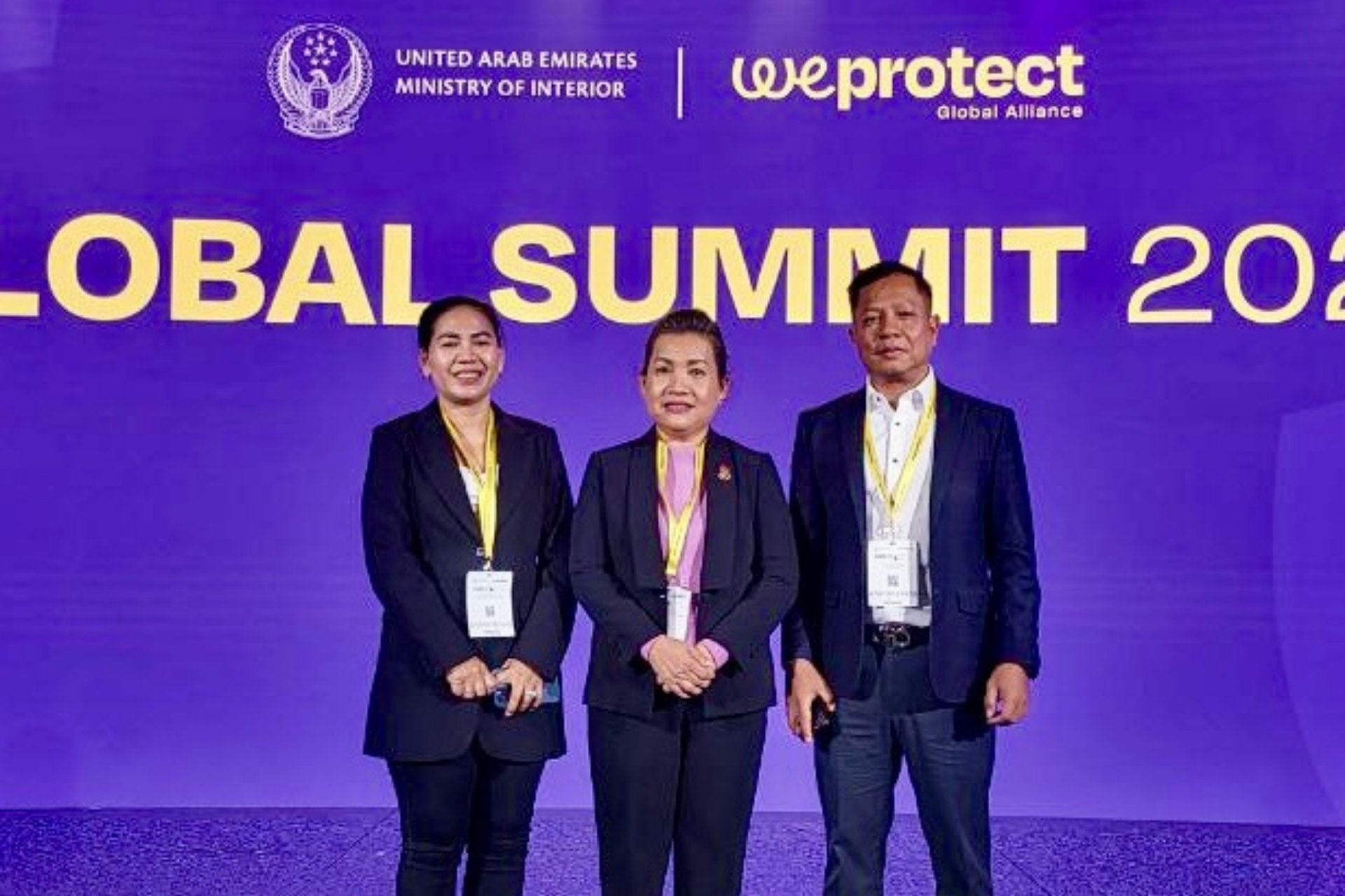 Untitled (1920 x 1280 px) (82)